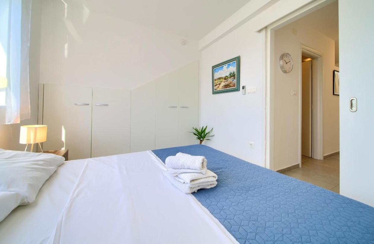 Apartment Sasso Bianco With The Private Pool Nijvice Zewnętrze zdjęcie
